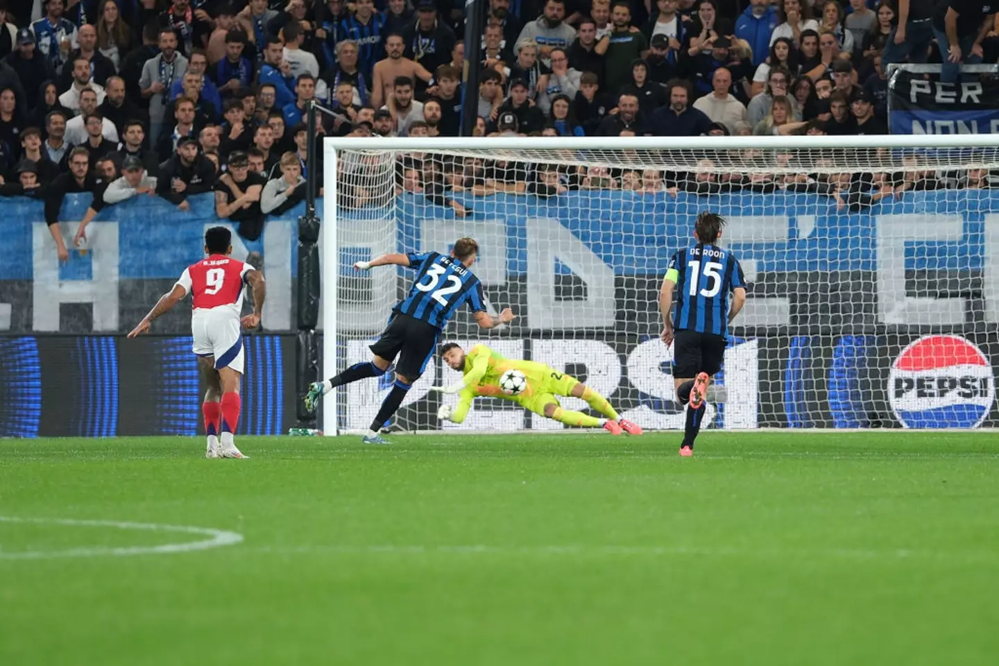 David Raya produced a breath-taking double save to keep Arsenal in the match during the Champions League clash with Atalanta. (Image: Getty)